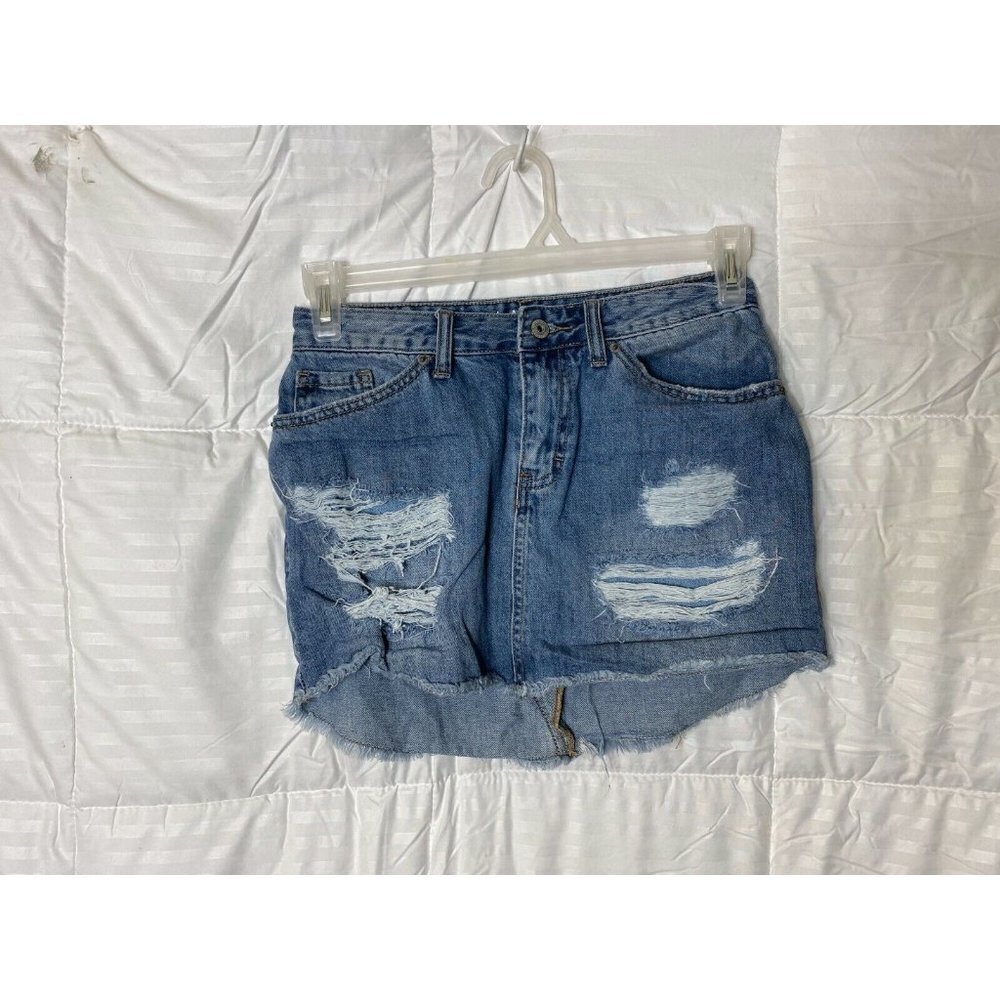 Coastal Cowgirl DENIM JEAN MINI SKIRT DISTRESSED Women’s JUNIORS‎ SIZE 3 SMALL